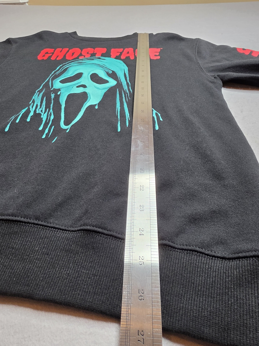 Black Ghost Face Graphic Crewneck Sweatshirt XS - Picture 3 of 5